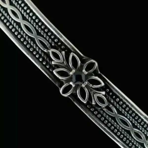طرح گل ختایی در النگو نقره زنانه