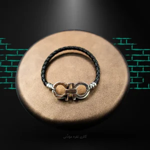 دستبند نقره و چرم با نماد بی‌نهایت