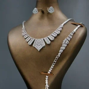 سرویس نقره عروس مدل آذین آبکاری طلا کد s05