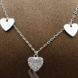 گردنبند نقره زنانه طرح قلب کد sn01