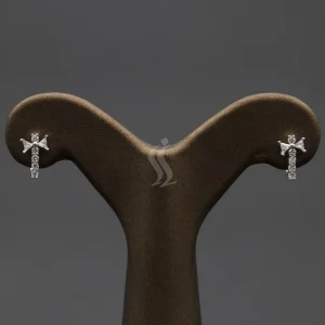 گوشواره نگین دار نقره زنانه - طرح صلیب