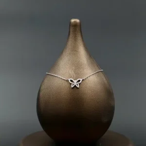 گردنبند نگین دار نقره زنانه - طرح پروانه