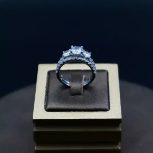 انگشتر نگین دار نقره زنانه - حلقه سولیتر