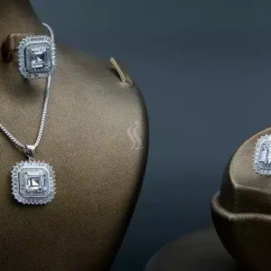 نیم ست نگین دار نقره زنانه - طرح مربع