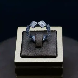 حلقه نگین دار نقره زنانه - طرح پرنس