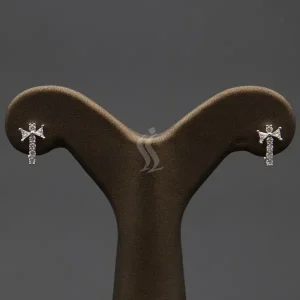 گوشواره نگین دار نقره زنانه - طرح صلیب