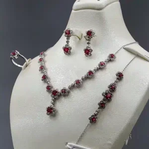 سرویس نگین دار نقره زنانه - یاقوت سرخ