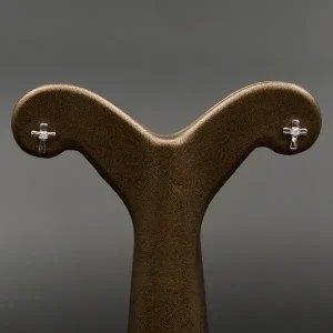 گوشواره نگین دار نقره زنانه - طرح صلیب