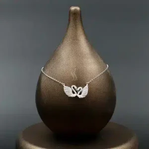 گردنبند نگین دار نقره زنانه - طرح قو سواروفسکی