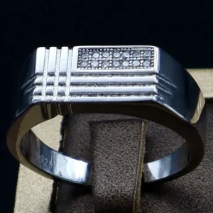 حلقه نگین دار نقره زنانه - سولیتر