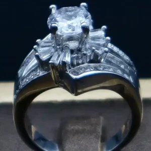 انگشتر نگین دار نقره زنانه - حلقه سولیتر