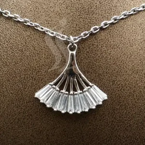 گردنبند نگین دار نقره زنانه - طرح لوتوس