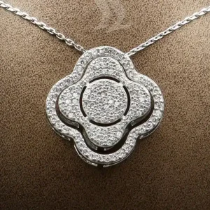 گردنبند نگین دار نقره زنانه - طرح گل چهار پر