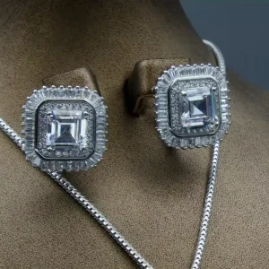 نیم ست نگین دار نقره زنانه - طرح مربع