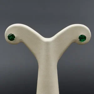 گوشواره نگین دار نقره زنانه - میخی - تک نگین طرح زمرد