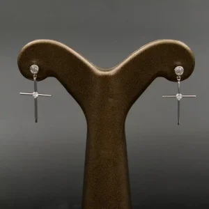 گوشواره نگین دار نقره زنانه - میخی - طرح صلیب