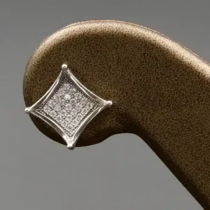 گوشواره نگین دار نقره زنانه - میخی - طرح مربعی مقعر