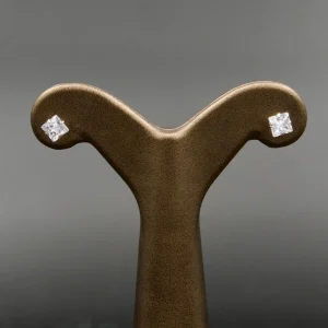 گوشواره نگین دار نقره زنانه - میخی - طرح پرنسس