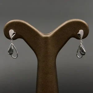 گوشواره نگین دار نقره زنانه - میخی - طرح گلبرگ